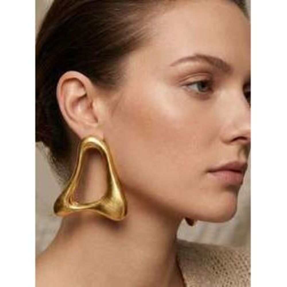 1 Pair Women's Exaggerated Gold Geometric Hollow Triangle Earrings, Abstract